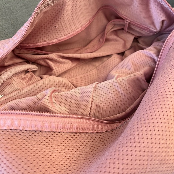 Fabletics Sling Backpack - Picture 4 of 5
